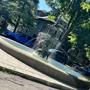 Woodruff Place Fountain