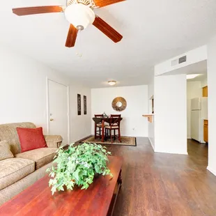 Living room area at the Woodrun Village apartments in Yukon, Oklahoma.