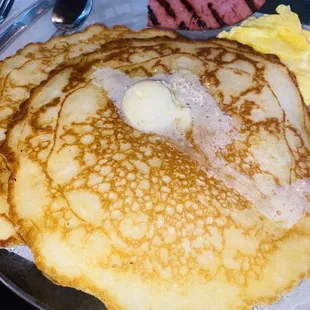 This is their Sampler 2 which includes two pancakes, scrambled eggs, and a sausage link but you could choose pork sausages or bacon