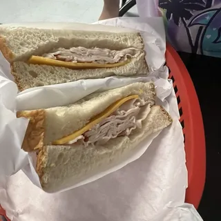 Kids Turkey with Cheddar