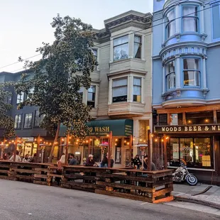 Heated Front Parklet with Natural Wine, Craft Beer &amp; Empanadas.