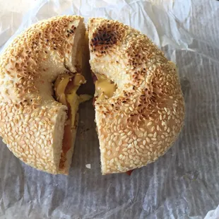 the inside of a bagel sandwich