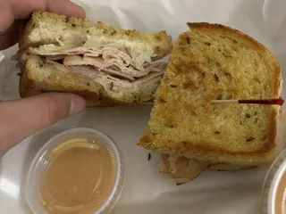 Rubin's Deli & Restaurant