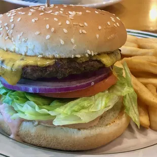 Classic Cheeseburger