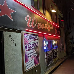 Woody's Bar