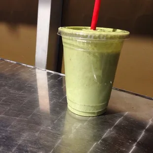 Yummy kale smoothie while I wait for my laundry to finish.