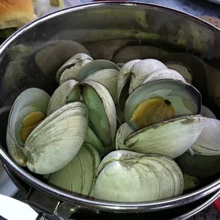Steamed Little Neck Clams