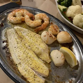 Broiled Seafood Platter