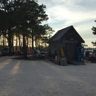 The Woody&apos;s BBQ shack