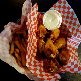 Mild chicken wings, fries and ranch
