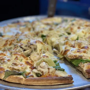 Greek chicken pizza