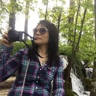 Lili L.