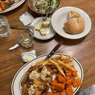 Each day is a separate special, this day was garlic fried chicken.