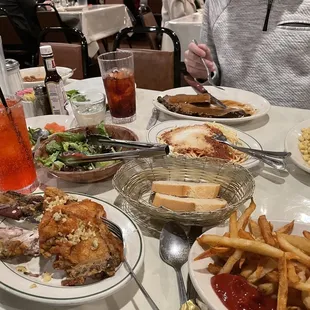 food, chicken wings and fried chicken