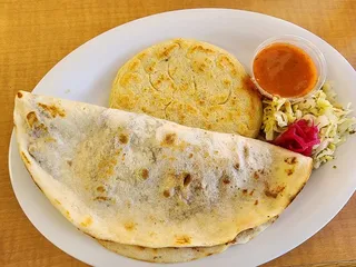 Monona Bakery & Eatery