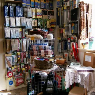 Lots of notions, needles, hooks