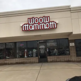 Store front, lots of parking, excellent access.