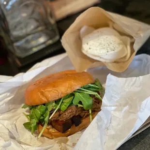 Wooly Pig Sandwich w Shrimp Chips