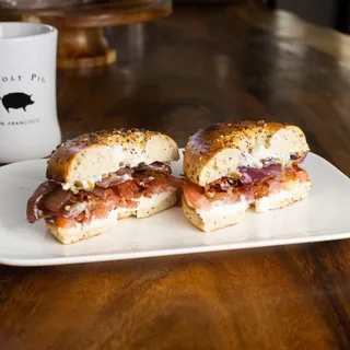 Sumees Bagel