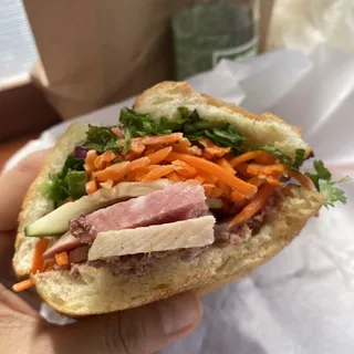 Classic Banh Mi
