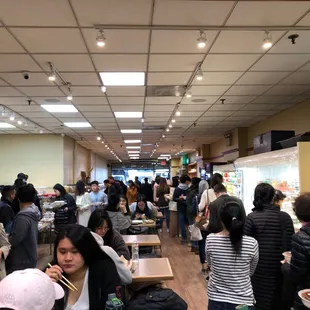 Line for the weekday lunch crowd