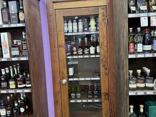 Village West Discount Liquors