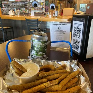 a tray of fries and dip