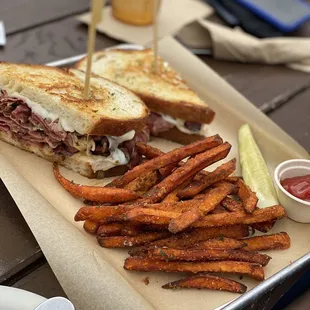 Rueben sandwich