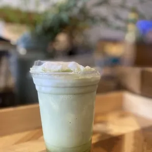 Coconut matcha smoothies