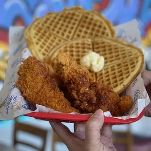 Ig:@eat_with_jeleneeee | Chicken and Waffles