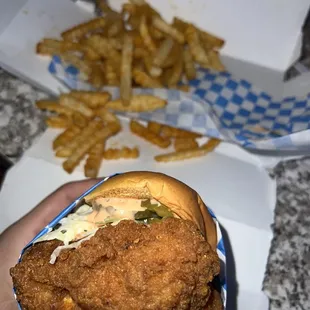 chicken wings and fried chicken, food