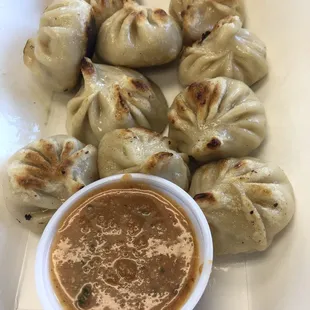 momos