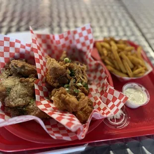 C2 - 5 Wings &amp; 3 Tenders Combo