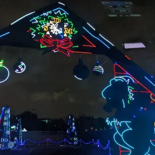 12/29/2021 Playing guess what this light display is with the fam. 20-30% of light displays were not working at all