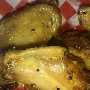 So many feathers that look like hair!