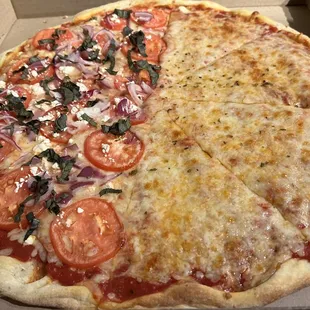 Half and half - Margherita and cheese