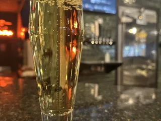 Off The Rails Tap Lounge & Bottle Shop