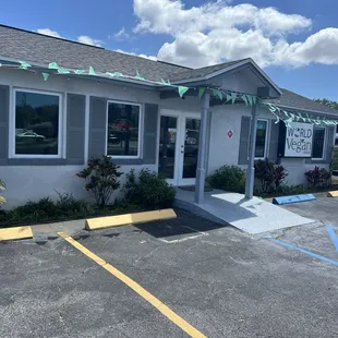 World Began Cuisine exterior