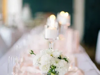 Laurie Anne's House Of Flowers