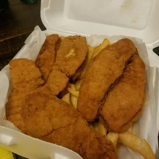 This is what you get when you ask for a chicken box, SMH