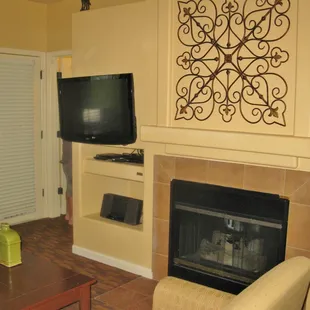 gas fireplace, cable TV w/ DVD player, stereo system w/ CD player