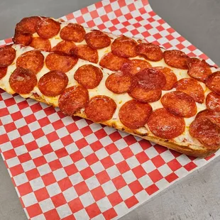 Pepperoni Pizza Bread