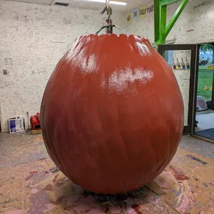 World&apos;s Largest Ball of Paint, Alexandria