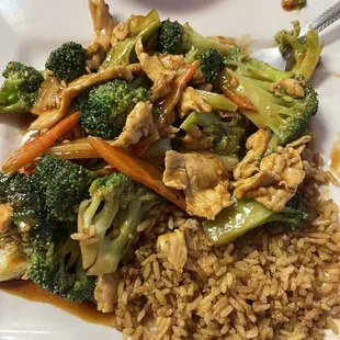 Broccoli Chicken with fried rice.