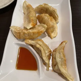 6 Piece Gyoza