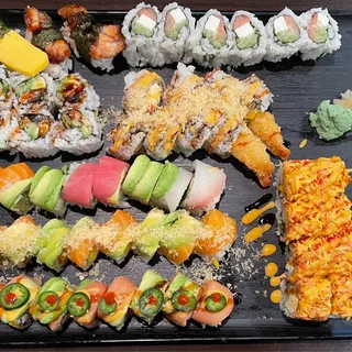 Mango Crunchy Salmon Roll