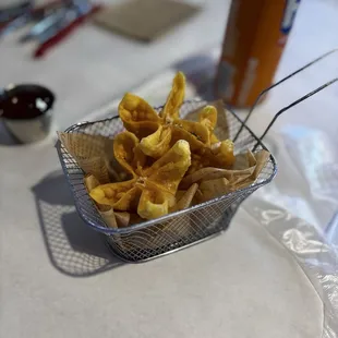 Crab rangoons