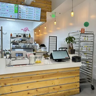 Pickup/Order Counter