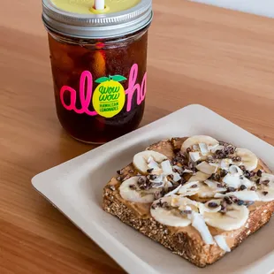 a slice of toast with banana slices