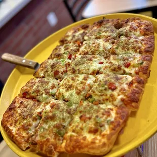 E-Roni Pizza